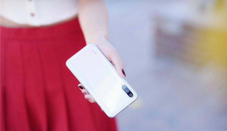 عرضه جهانی MI CC9 با نام Xiaomi Mi 9 Lite