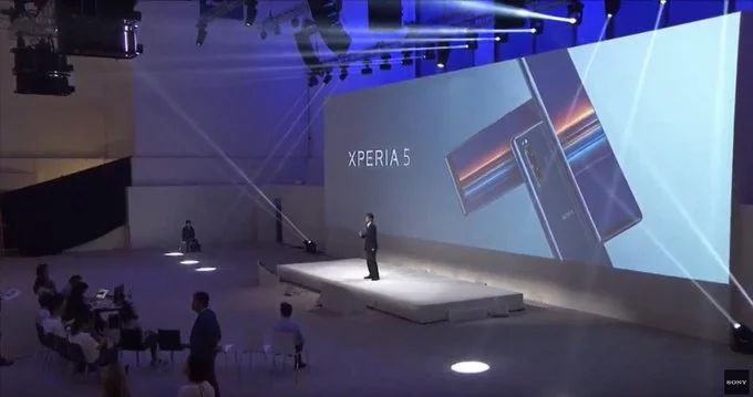 اکسپریا 5، پرچمدار کوچکتر سونی!